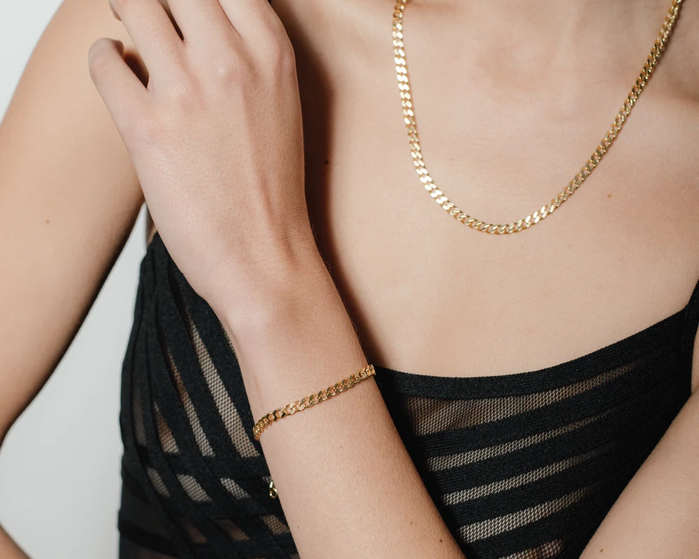heroyne-Curb-Bracelet-Curb-Chain-18-karat-Gold-Vermeil-1