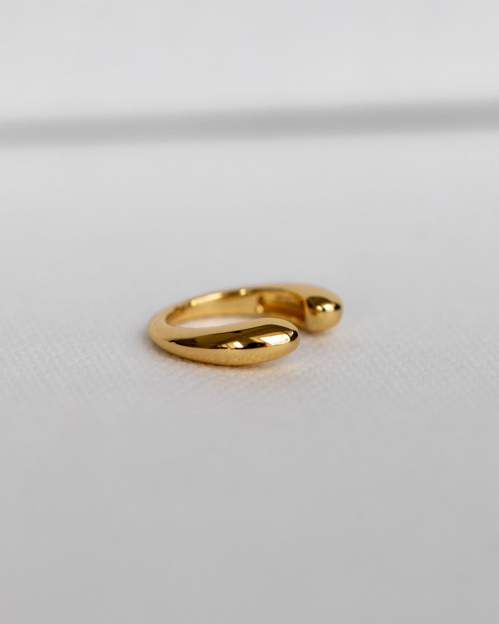 heroyne Dome Earcuff 18k Gold Vermeil 1