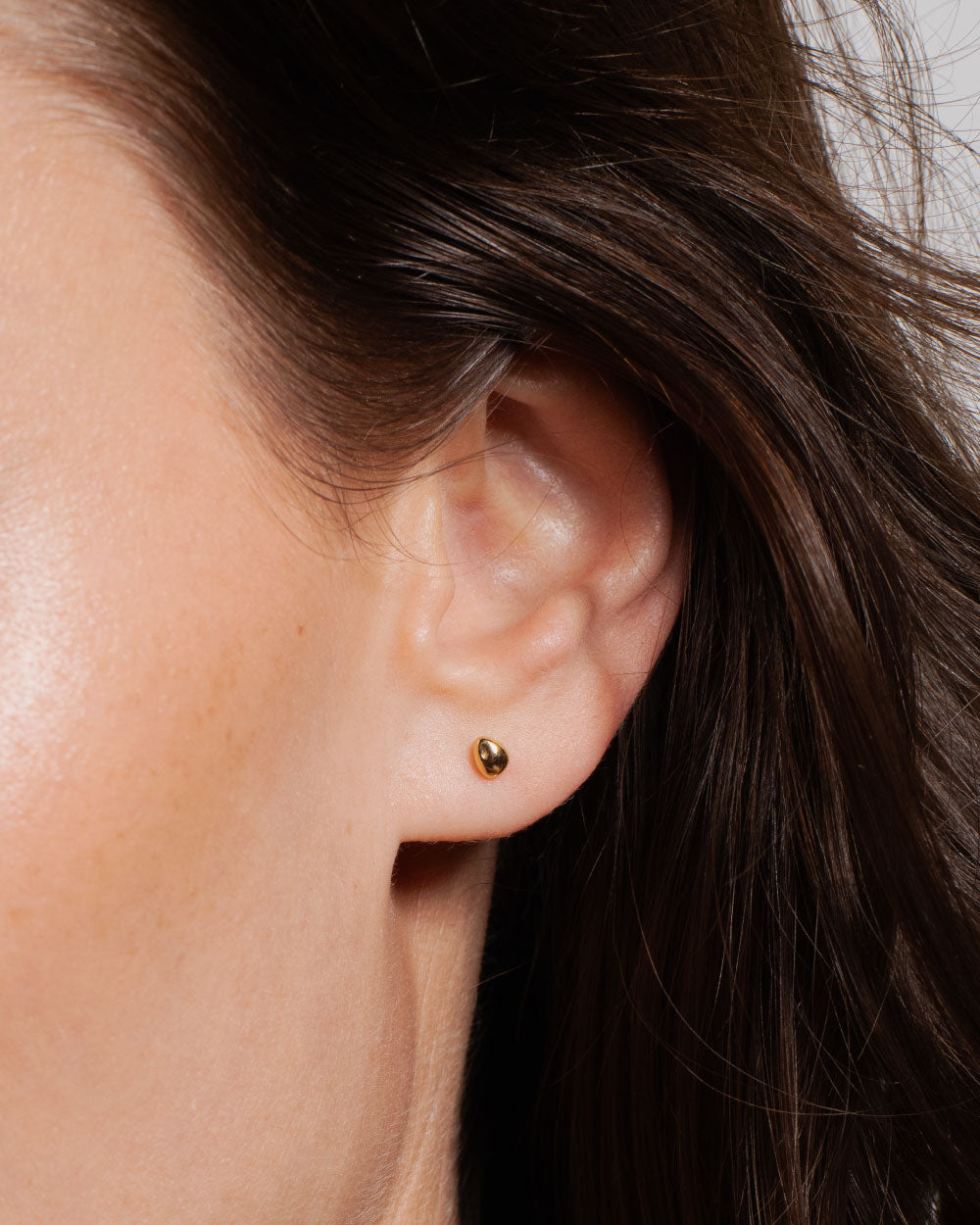 heroyne Droplet Studs 18k Gold Vermeil 1