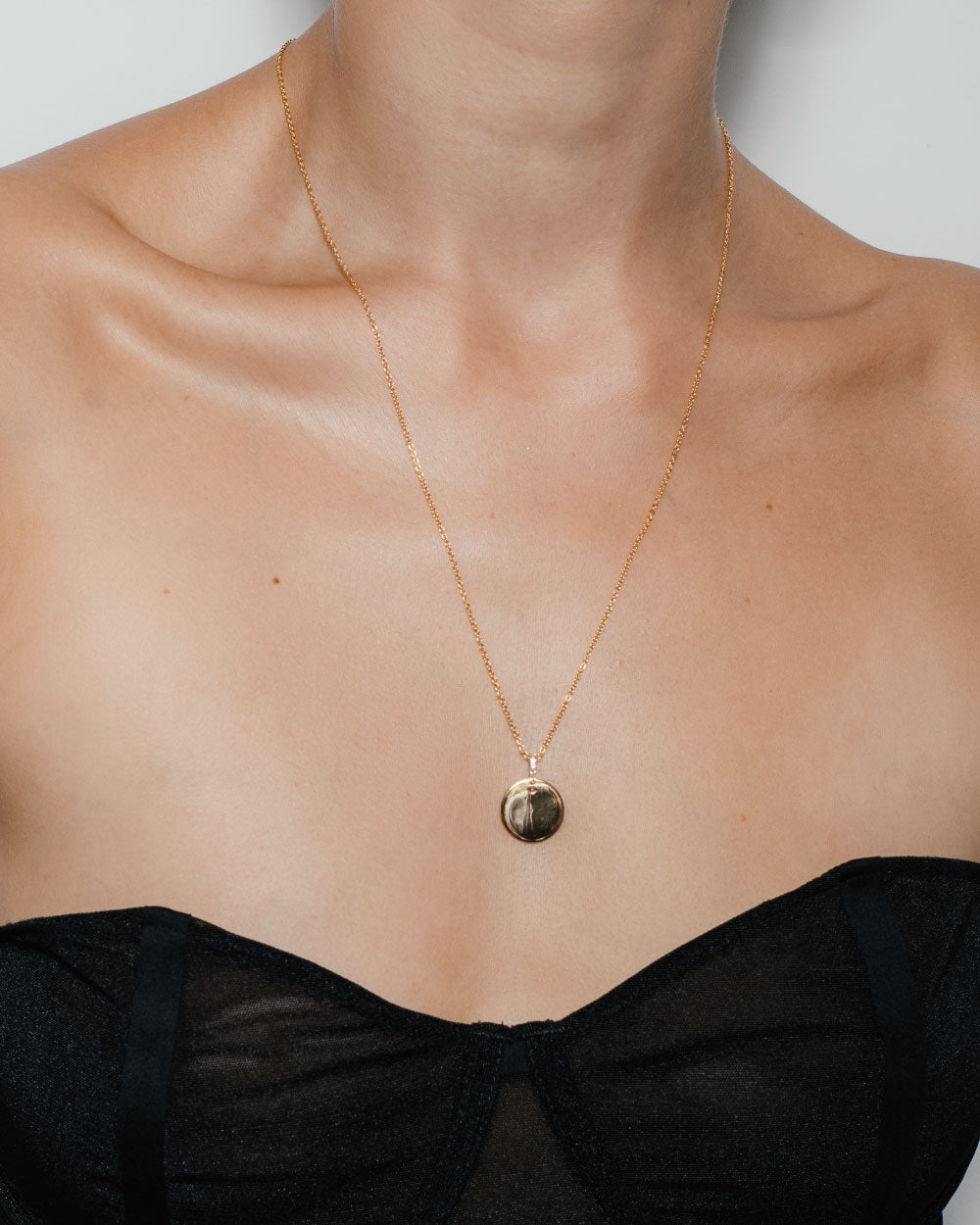 heroyne Engravable Topaz Disc Necklace 18k Gold Vermeil 2