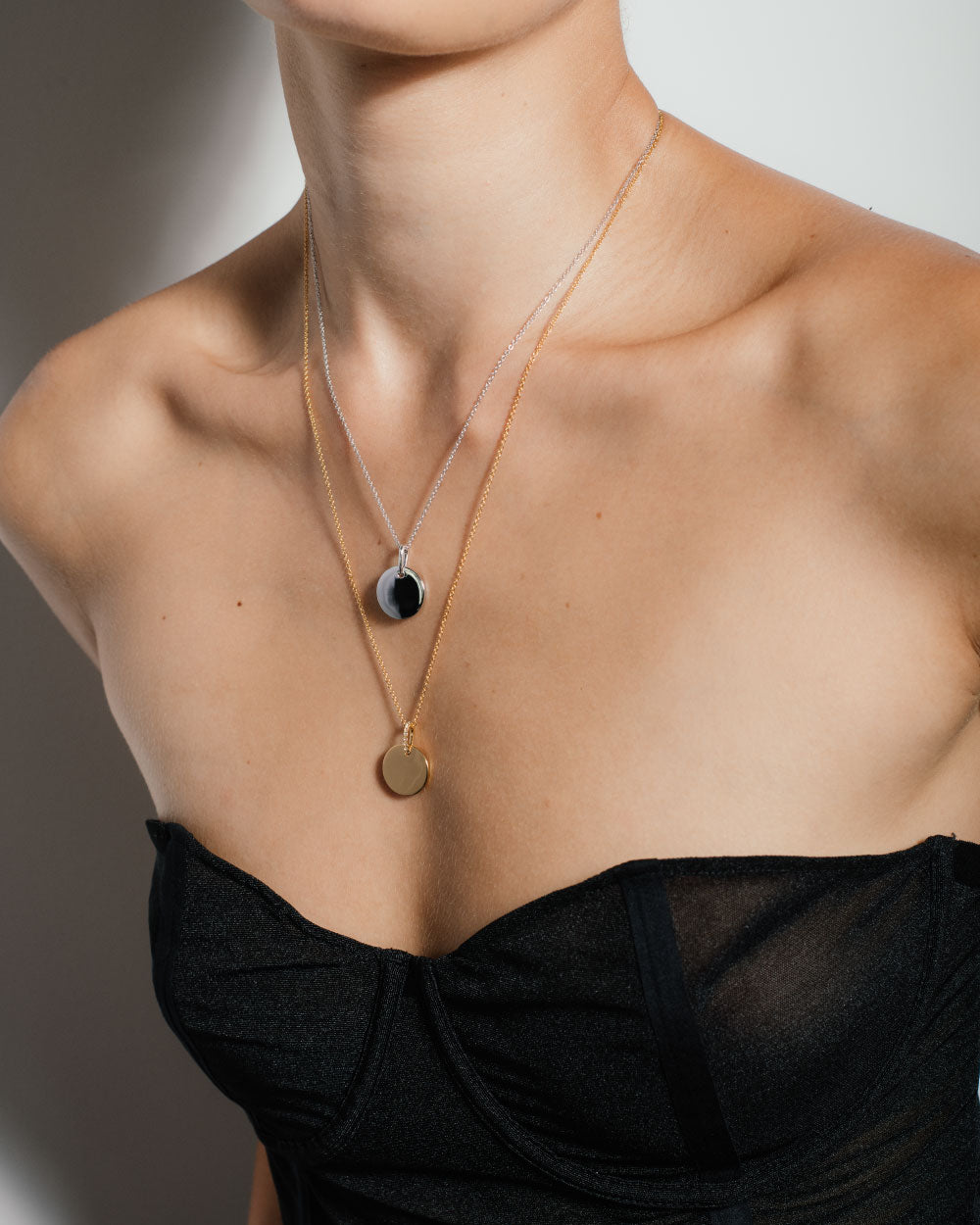heroyne Engravable Topaz Disc Necklace 18k Gold Vermeil Customizable Disc Pendant 925 Sterling Silver 2