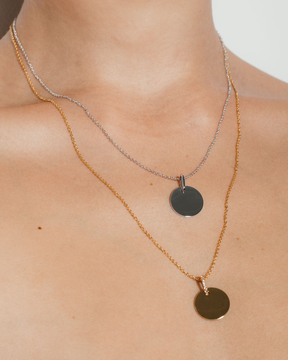 heroyne Engravable Topaz Disc Necklace 18k Gold Vermeil Customizable Disc Pendant 925 Sterling Silver 4