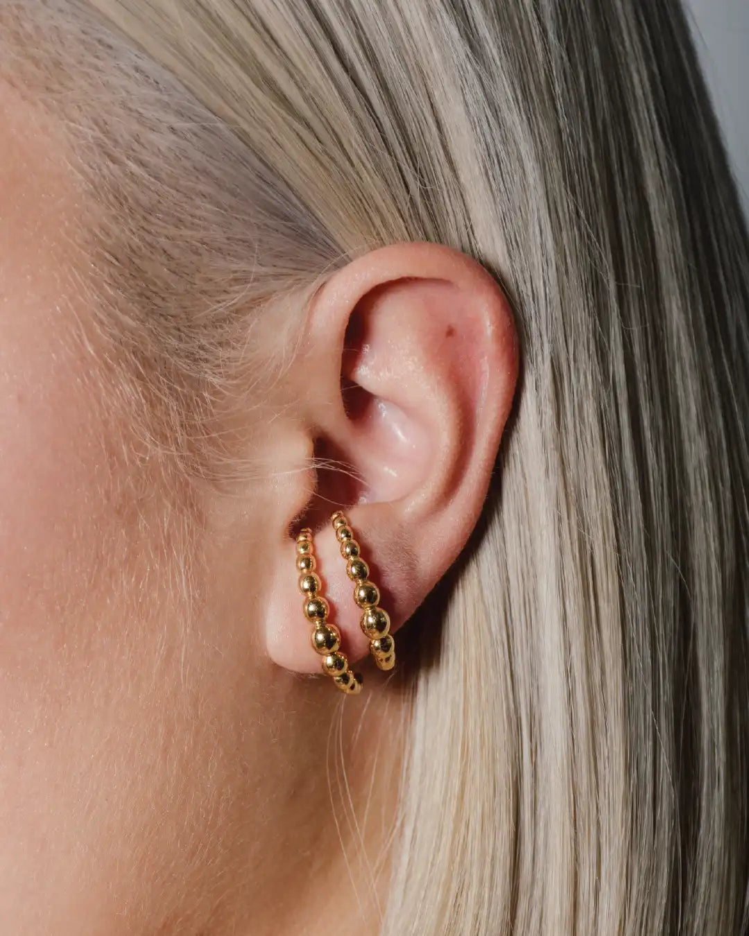 heroyne - Julia Stud - 14k Gold Vermeil - Pair- Sustainable - Stud in gold - earstuds for women - jewelry for girlfriend