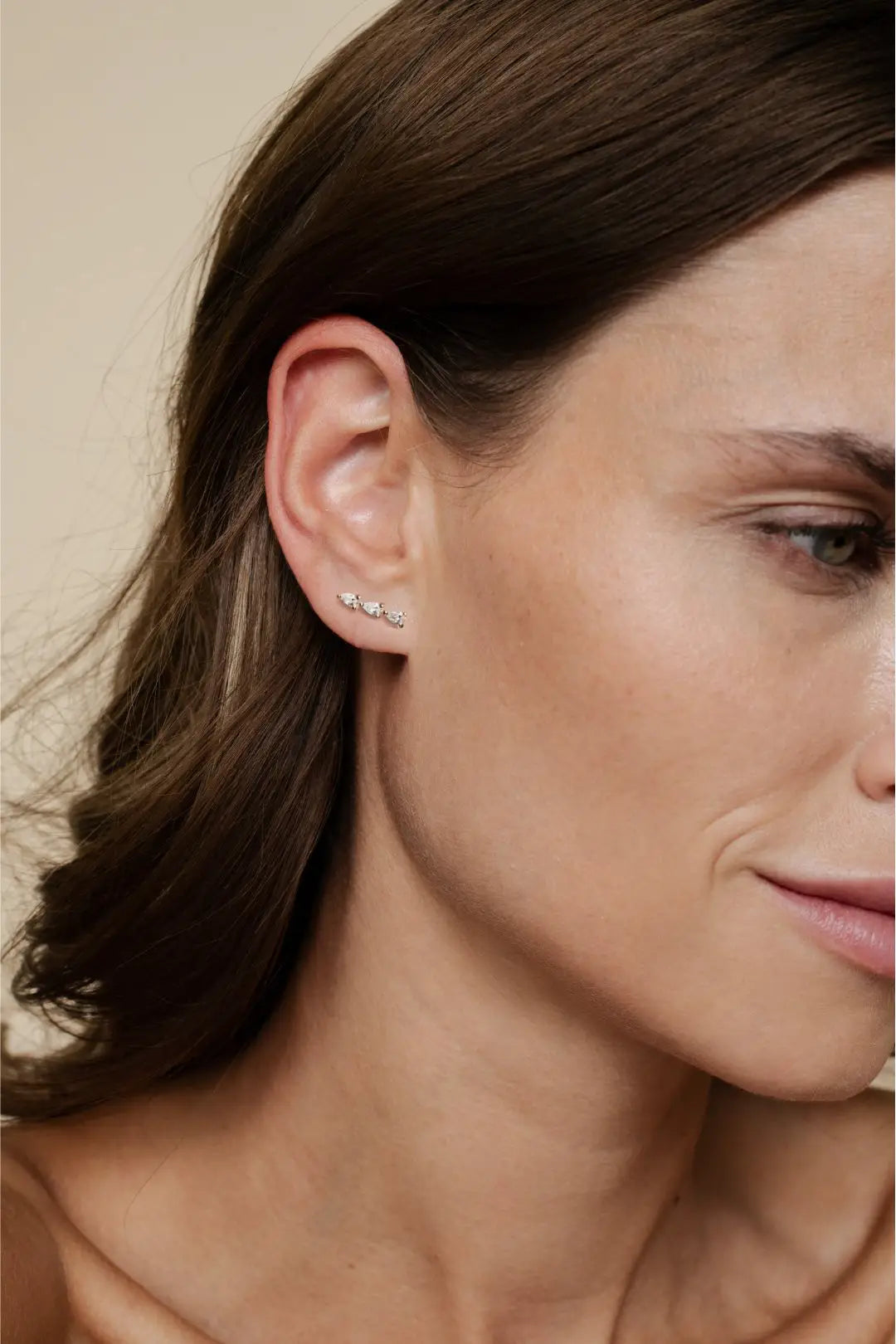 Pear Diamond Bar Stud - heroyne