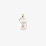 Barock-Pearl-Pendant_Gold_8-10_onlightgrey